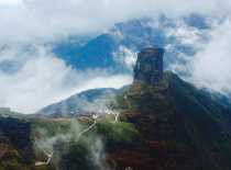 【醉美贵州 梵天净土6日游】梵净山、荔波小七孔、西江千户苗寨、黄果树大瀑布、青岩古镇（吃长桌宴、住五星级酒店+特色温泉酒店）